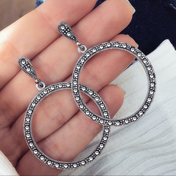 GlitzBlitz Boutique Jewelry - Any 2/$20! Oxidized Silver Circle Drop Stud Earrings